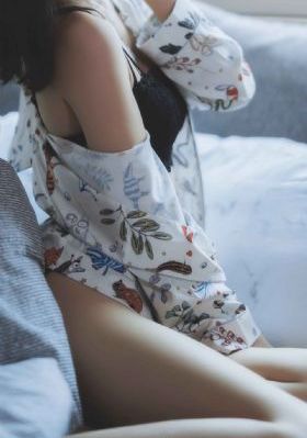 美女扒开粉嫩的尿囗给男生桶小说_高清神马影院手机在线